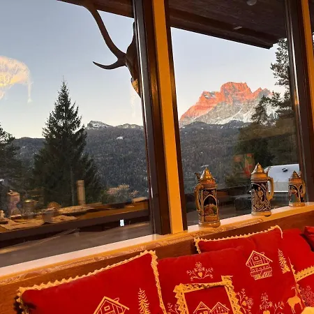 Ampio Nel Bosco 3 Camere, 3 Bagni, Relax Vicino Cortina Borca di Cadore